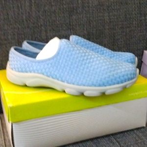 Brand new e360 Easy Spirit Shoes